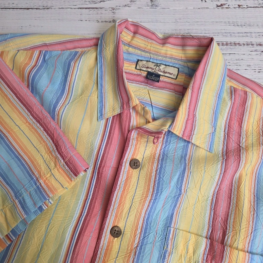 Tommy Bahama Short Sleeve Button Up Loop Collar Camp Shirt Mens Medium Colorful